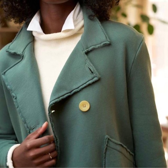 Frank & Eileen Mini Belfast In Rosemary, New, $348 MSRP
Size: M
$289 $348 - Picture 2 of 6